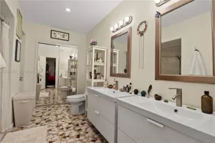 9720 Palmetto Club Ln W, Miami, FL 33157 - Photo 13