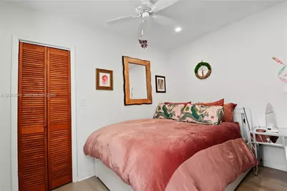 9720 Palmetto Club Ln W, Miami, FL 33157 - Photo 15