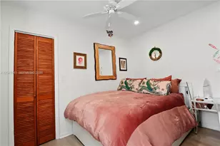9720 Palmetto Club Ln W, Miami, FL 33157 - Photo 15