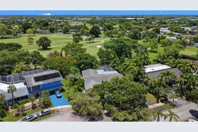 9720 Palmetto Club Ln W, Miami, FL 33157 - Photo 31