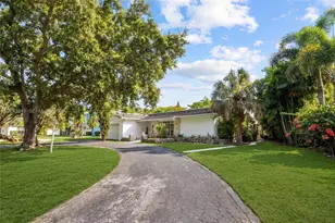 9720 Palmetto Club Ln W, Miami, FL 33157 - Photo 27