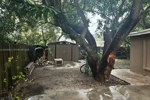 261 NW 49th St, Miami, FL 33127 - Photo 35