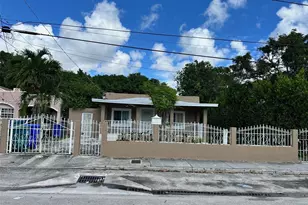 261 NW 49th St, Miami, FL 33127 - Photo 7