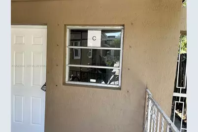 261 NW 49th St #C, Miami, FL 33127 - Photo 15