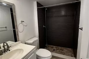 3475 N Country Club Dr, Aventura, FL 33180 - Photo 25