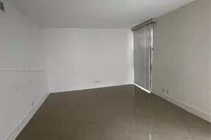 3475 N Country Club Dr, Aventura, FL 33180 - Photo 33