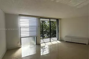 3475 N Country Club Dr, Aventura, FL 33180 - Photo 21