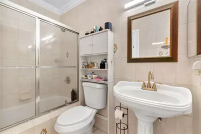 1121 NW 98th Ter #119, Pembroke Pines, FL 33024 - Photo 17