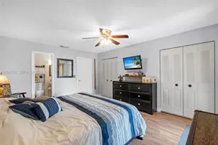 1121 NW 98th Terrace, Pembroke Pines, FL 33024 - Photo 15