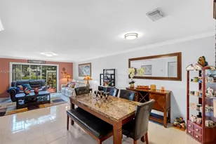 1121 NW 98th Terrace, Pembroke Pines, FL 33024 - Photo 5
