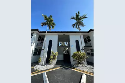 2500 Johnson St #19, Hollywood, FL 33020 - Photo 27
