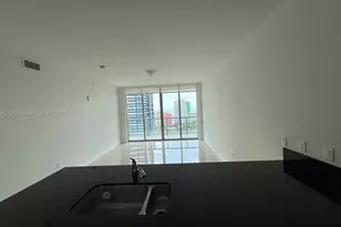 79 SW 12th St, Miami, FL 33130 - Photo 25