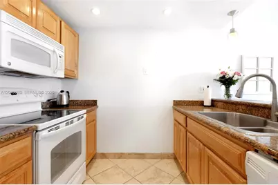 600 NE 36th St #1717, Miami, FL 33137 - Photo 7