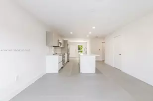 2505 NE 193rd St, Miami, FL 33180 - Photo 7