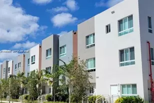 2505 NE 193rd St, Miami, FL 33180 - Photo 17