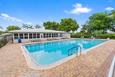 7111 NW 58th St, Tamarac, FL 33321 - Photo 29
