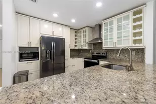 11527 SW 90th St, Miami, FL 33176 - Photo 17