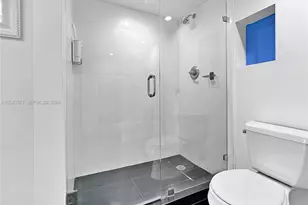 6770 Indian Creek Dr, Miami Beach, FL 33141 - Photo 9
