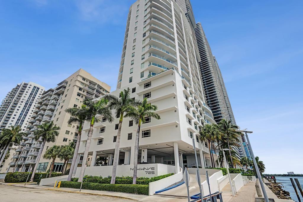 725 NE 22nd St #8B - 725 NE 22nd St #8B, Miami, FL 33137 Luxury Property | Jose Angel Pina