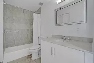 725 NE 22nd St, Miami, FL 33137 - Photo 7