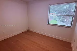 9909 NW 9th St Cir, Miami, FL 33172 - Photo 27