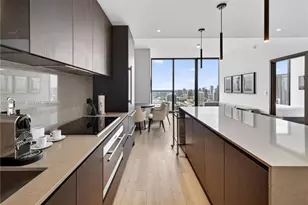 20 NE 11th, Miami, FL 33132 - Photo 3