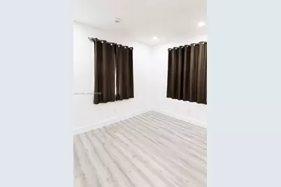 59 E 10th St, Hialeah, FL 33010 - Photo 9