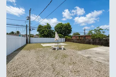 59 E 10th St, Hialeah, FL 33010 - Photo 11