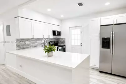 59 E 10th St, Hialeah, FL 33010 - Photo 5