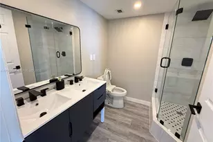 5838 Collins Ave, Miami Beach, FL 33140 - Photo 15