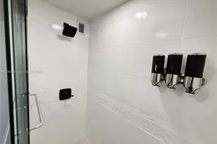 5838 Collins Ave, Miami Beach, FL 33140 - Photo 19