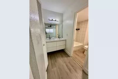 6201 N Falls Cir Dr #212, Lauderhill, FL 33319 - Photo 11