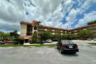 6201 N Falls Cir Dr, Lauderhill, FL 33319 - Photo 3