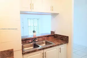 15659 SW 73rd Cir Terrace, Miami, FL 33193 - Photo 5