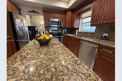 8765 SW 58th St, Cooper City, FL 33328 - Photo 9