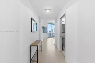 1900 N Bayshore Dr, Miami, FL 33132 - Photo 3