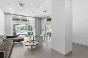 1900 N Bayshore Dr, Miami, FL 33132 - Photo 29