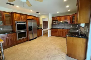 10280 SW 141st St, Miami, FL 33176 - Photo 9