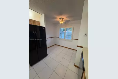 9643 NW 4th St #5B, Coral Springs, FL 33071 - Photo 5