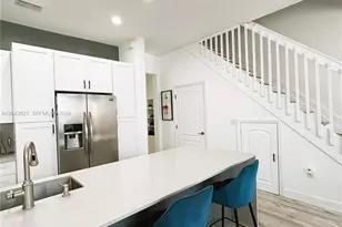 14628 SW 6th St, Pembroke Pines, FL 33027 - Photo 3