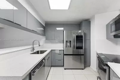 8111 Severn Dr #D, Boca Raton, FL 33433 - Photo 1