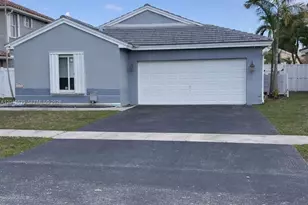 19227 NW 22nd St, Pembroke Pines, FL 33029 - Photo 3