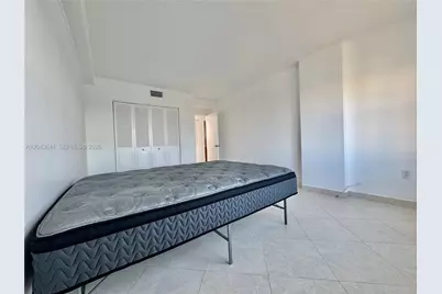 400 Kings Point Dr #411, Sunny Isles Beach, FL 33160 - Photo 15