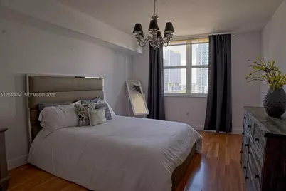 31 SE 5th #1203, Miami, FL 33131 - Photo 11