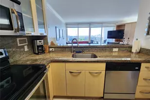 3505 S Ocean Dr, Hollywood, FL 33019 - Photo 9