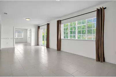 14375 Lake Candlewood Ct, Miami Lakes, FL 33014 - Photo 11