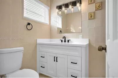 14375 Lake Candlewood Ct, Miami Lakes, FL 33014 - Photo 17