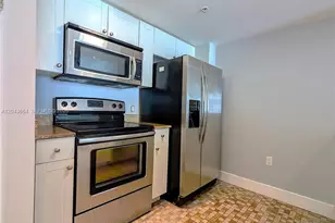 60 NW 37th Ave, Miami, FL 33125 - Photo 7