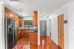 5065 NW 195th Ln, Miami Gardens, FL 33055 - Photo 7