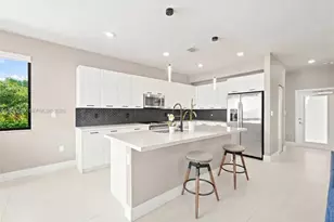 8167 NW 41st St, Doral, FL 33166 - Photo 19